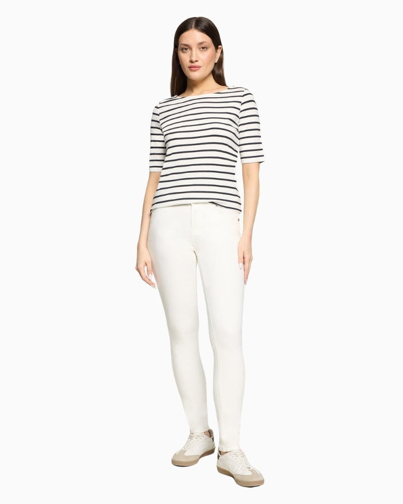 Betty Barclay basic jeans white model wearing