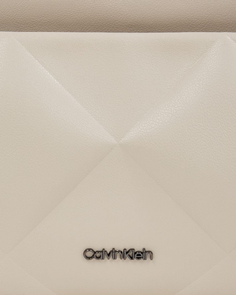 Calvin Klein - Diamond Quilt Camera Bag