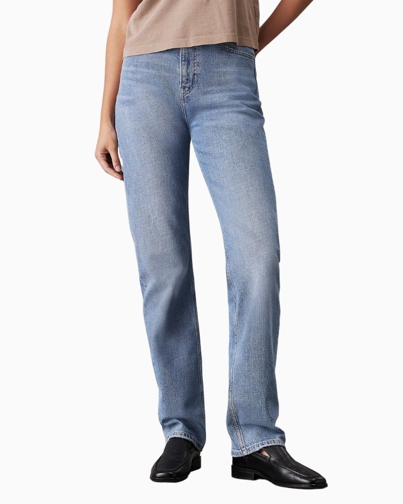 Calvin Klein - High Rise Straight Jeans 