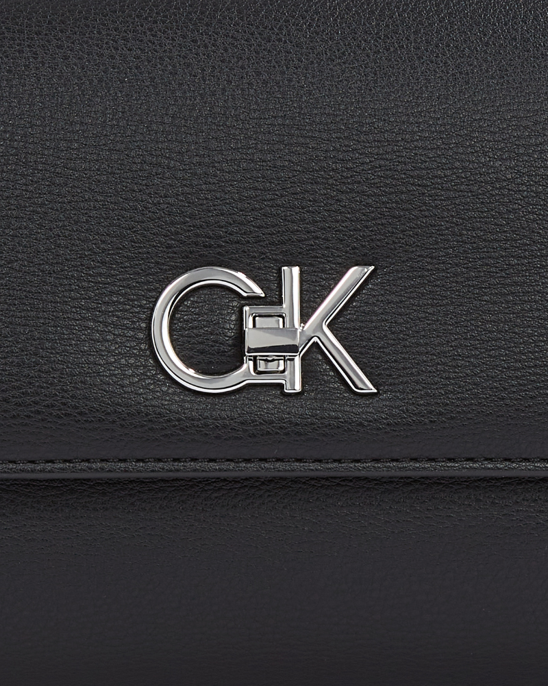 Calvin Klein -  Re-lock Shoulder Bag