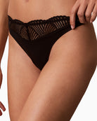 Calvin Klein Thong in Black waistband detail