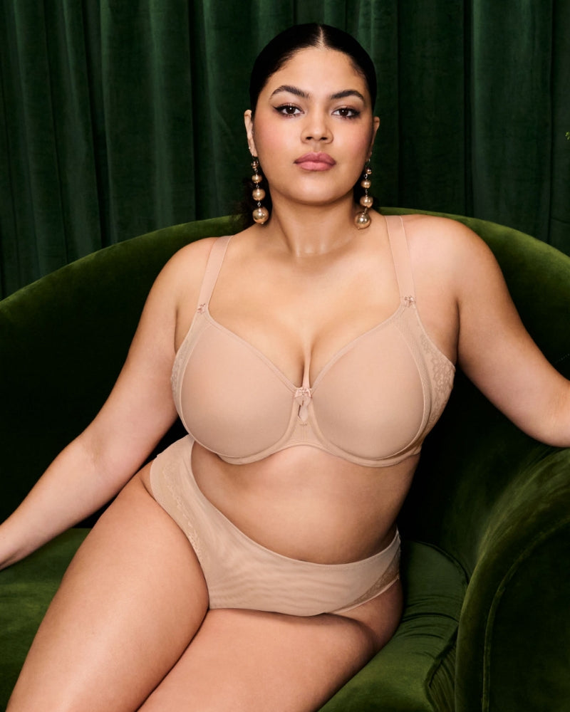 Front view of Elomi Nerina high-leg brief in Sahara with soft stretch lace trim