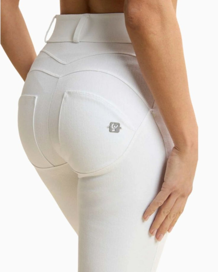Close-up of Freddy super high-waisted white jeans showing tone-on-tone stitching