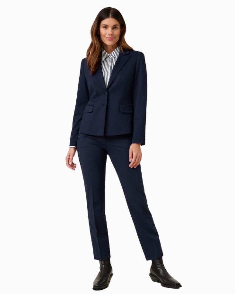 Gerry Weber Classic Stretch Blazer in navy with one-button fastening and flap pockets