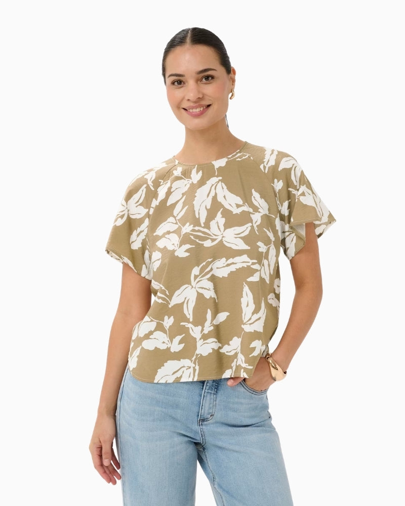 Kaffe Marlo leaf print blouse front view – Áines Boutique