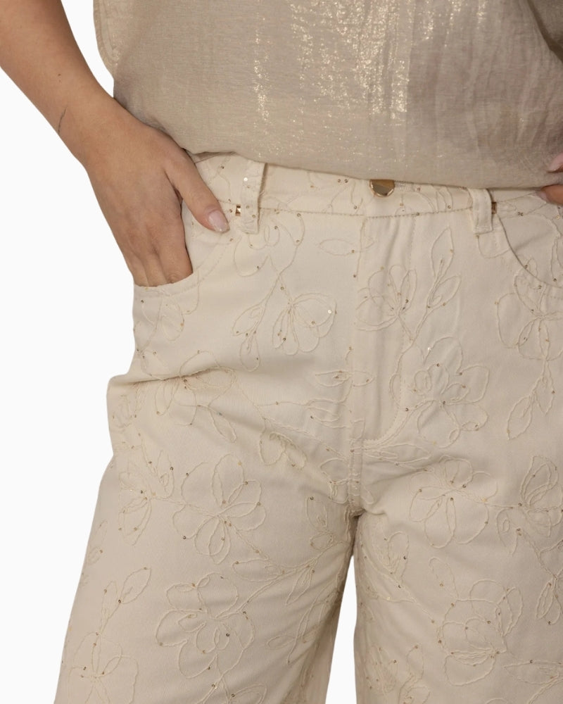 Kimara Didi Jeans beige embroidery detail