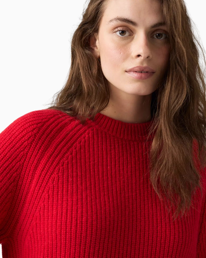 Levi's Frida Wool Crewneck Sweater in Red crew neckline detail