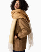 Levi's Fuzzy Scarf Jolea in Rose fuzzy knit detail