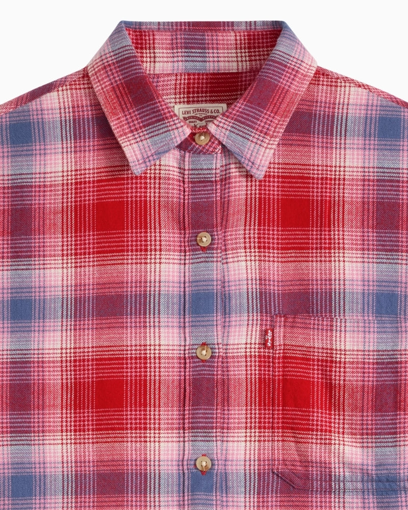 Levi's Nash Flannel Shirt in red point collar detail