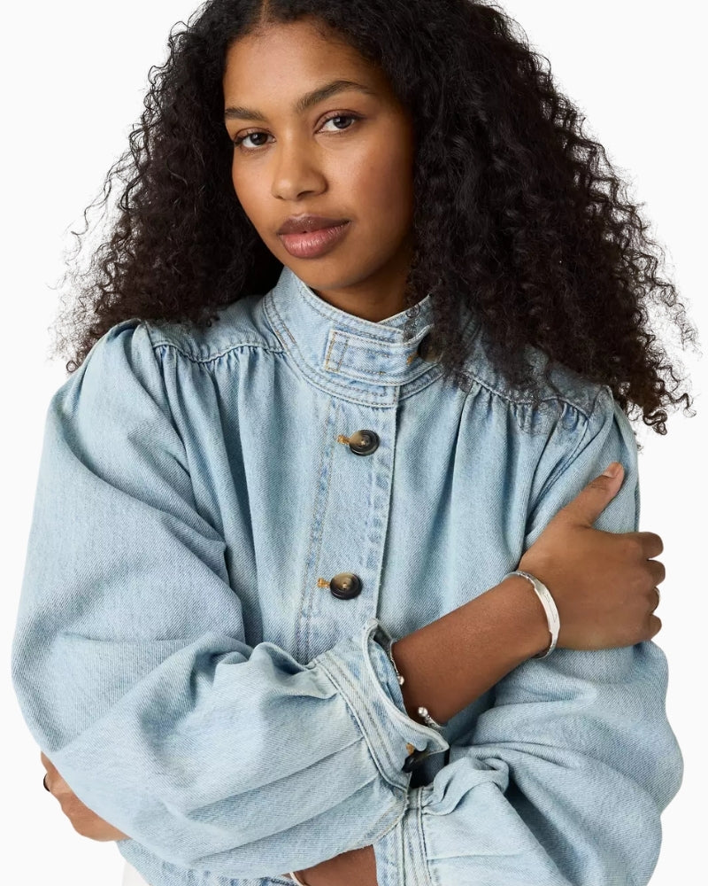 Levi's Parker Pretty Short Coat medium wash denim collar detail