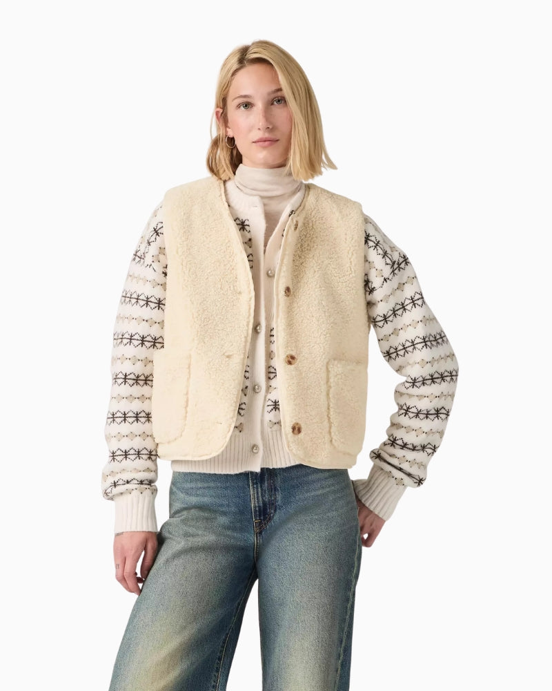 Levi's Rema Sherpa Vest in Off White front view