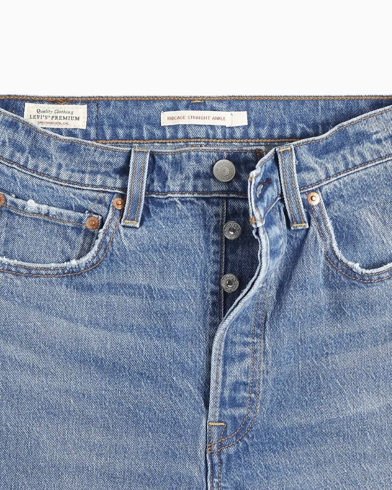 Levi’s Ribcage Straight Ankle Jeans light wash waist detail