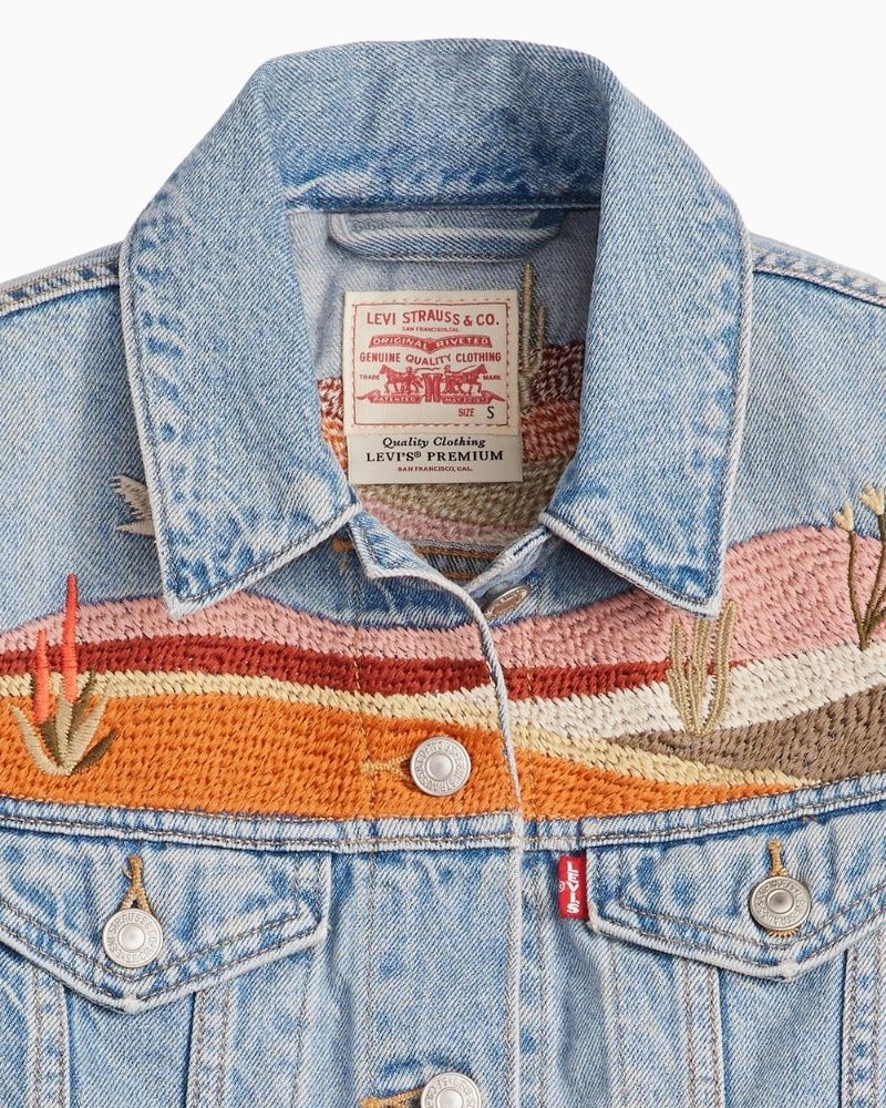 Levis - Embroidered Vest