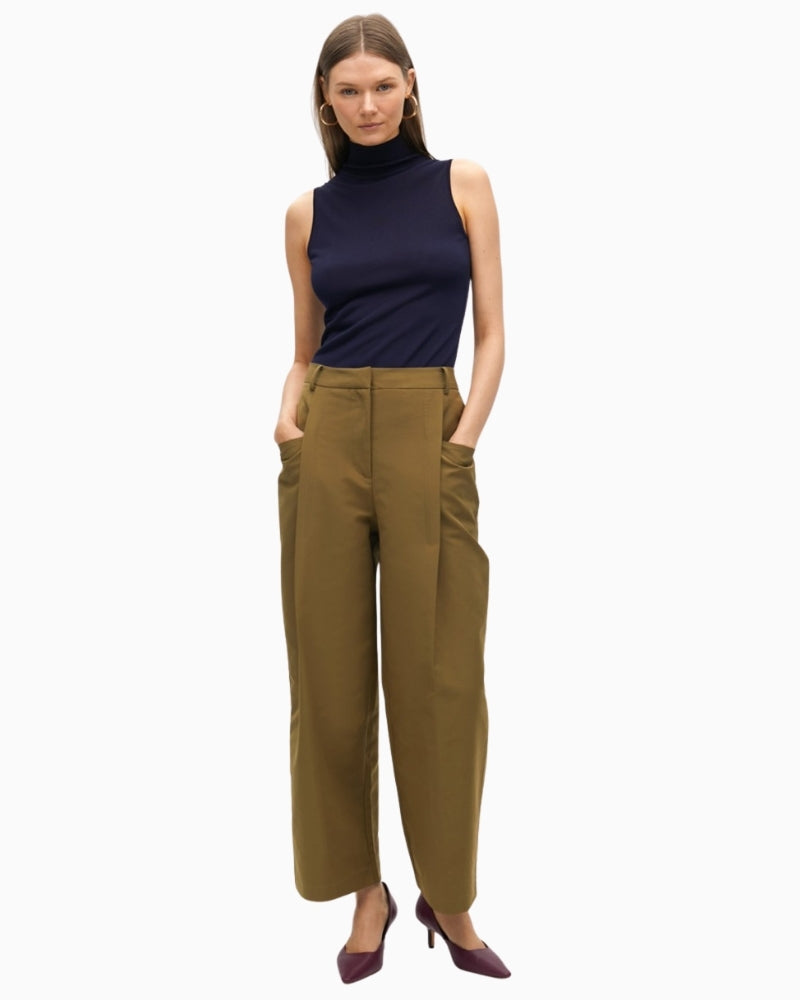Cropped straight-leg poplin trousers in black by Lola Casademunt with high waist and logo detail