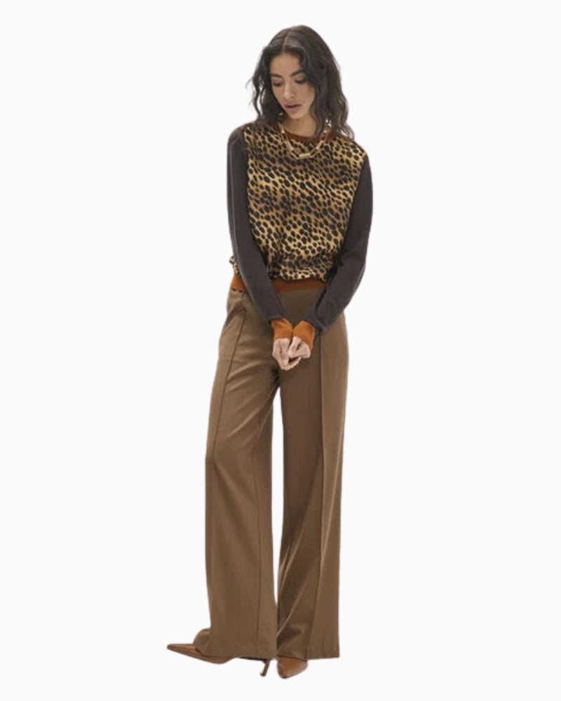 Lola Casademunt Leopard Jumper sleeve detail