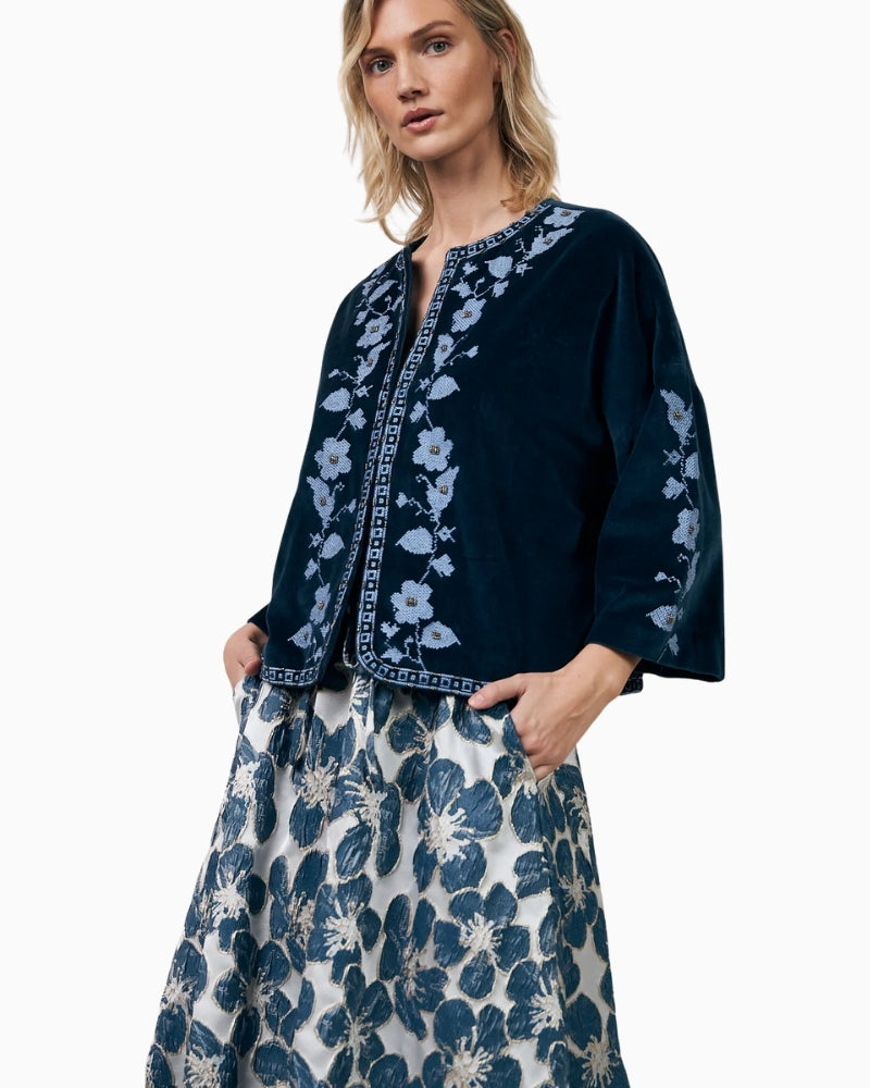 Lollys Laundry Amby velvet jacket blue front view – Áines Boutique