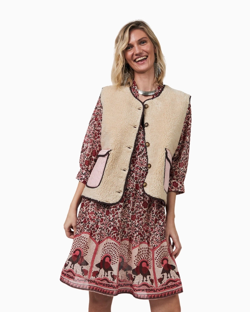 Lollys Laundry Jace Love teddy vest beige front view – Áines Boutique