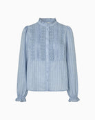 Lollys Laundry Arielll shirt Light Blue flat lay front view – Áines Boutique