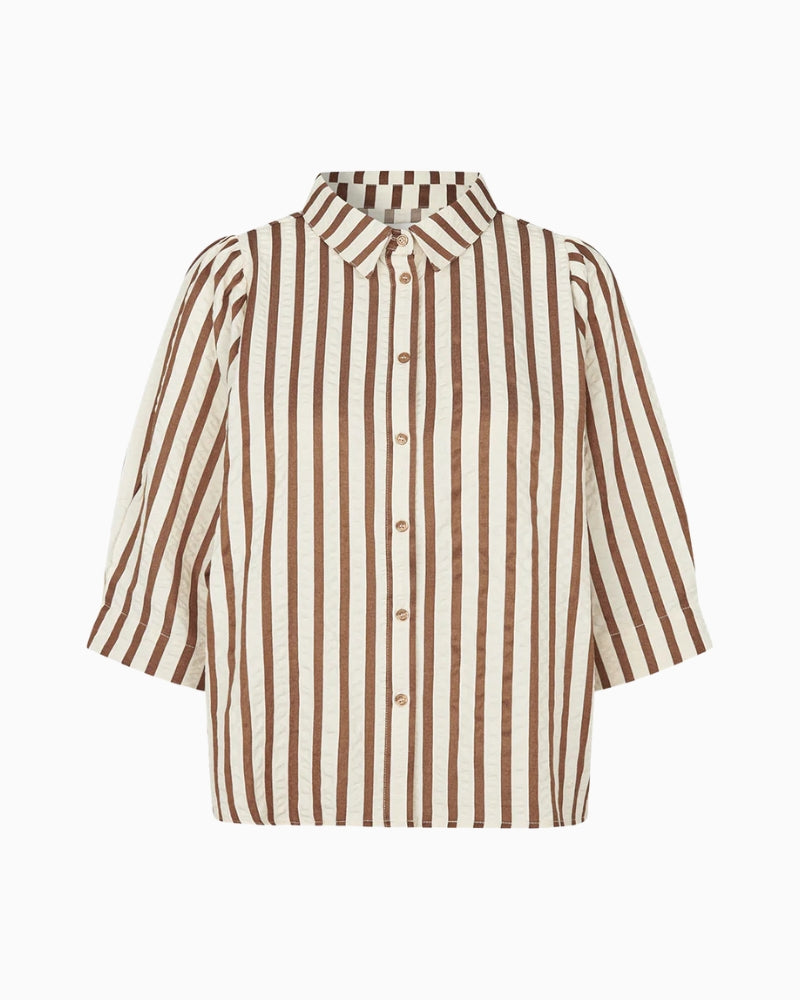 Lollys Laundry Bonoll shirt Dark Mokka flat lay front view – Áines Boutique