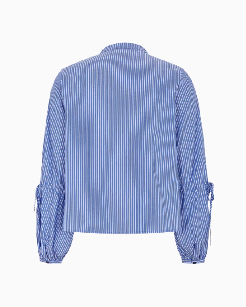 Lollys Laundry Lanna Shirt in Blue back fabric view