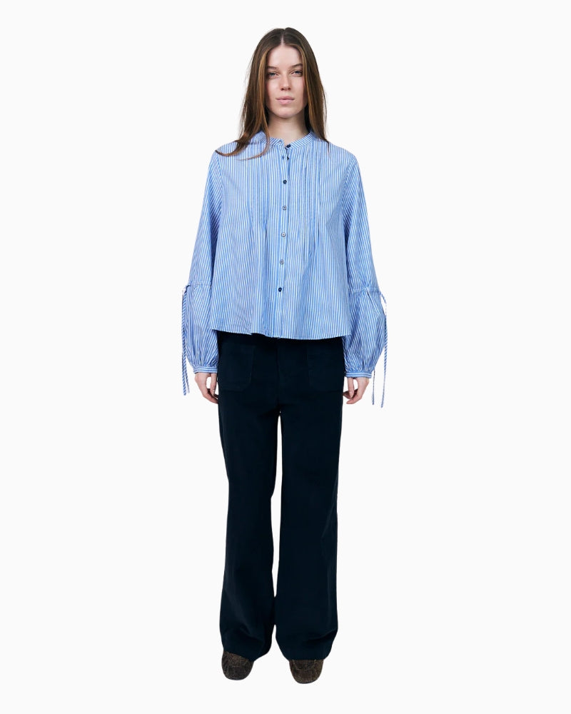Lollys Laundry Lanna Shirt in Blue styled view