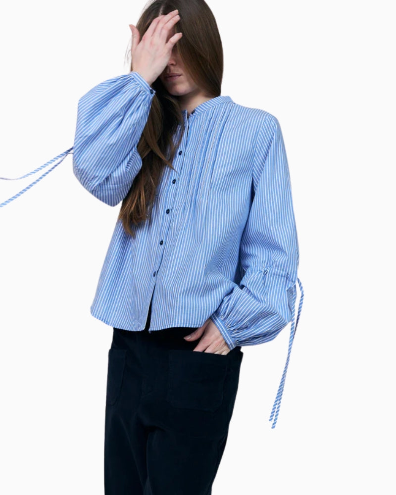 Lollys Laundry Lanna Shirt in Blue tie sleeve detail