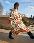 Lollys Laundry SaraiLL Maxi Dress creme printed model outdoor view