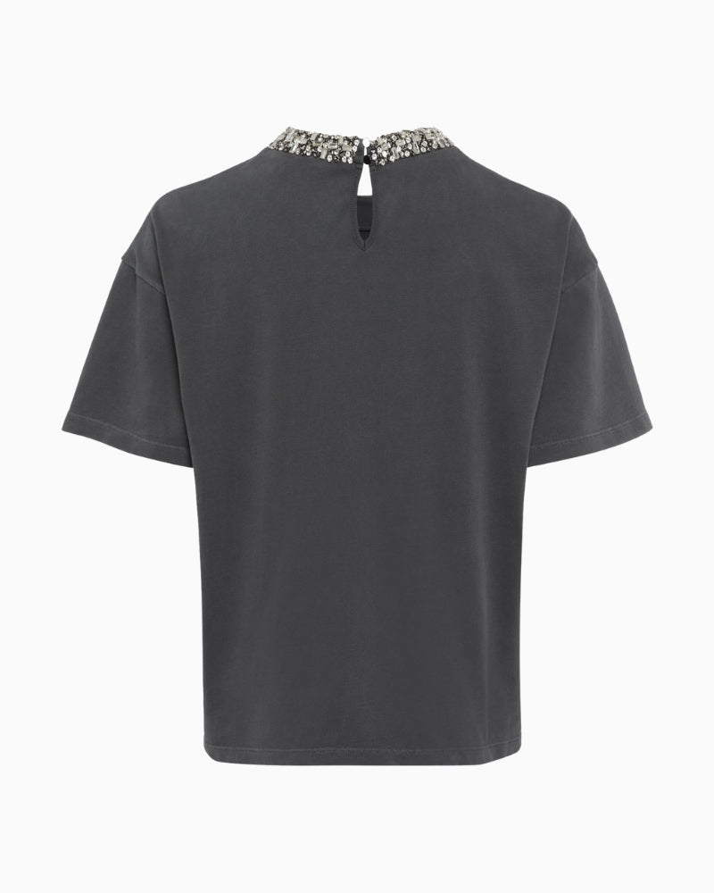 Back of Marc Aurel t-shirt with button and keyhole detail