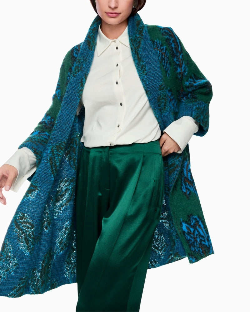 Close-up of feather jacquard pattern and luxurious fabric blend