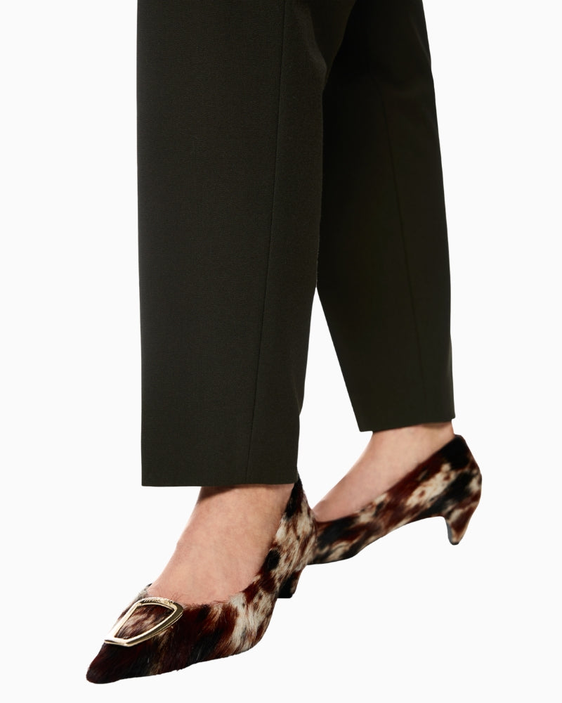 Marc Cain Faqus Trousers with Crease in Khaki hem detail