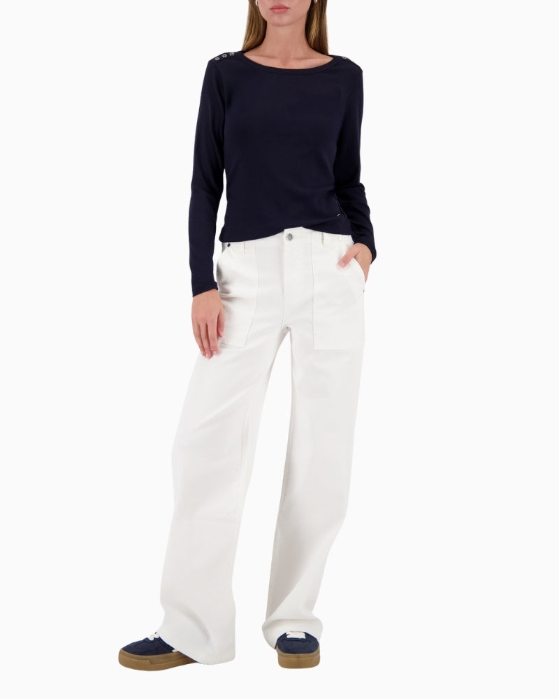 Woman wearing Monari long-sleeve shirt with button placket navy styled casually – Áines Boutique