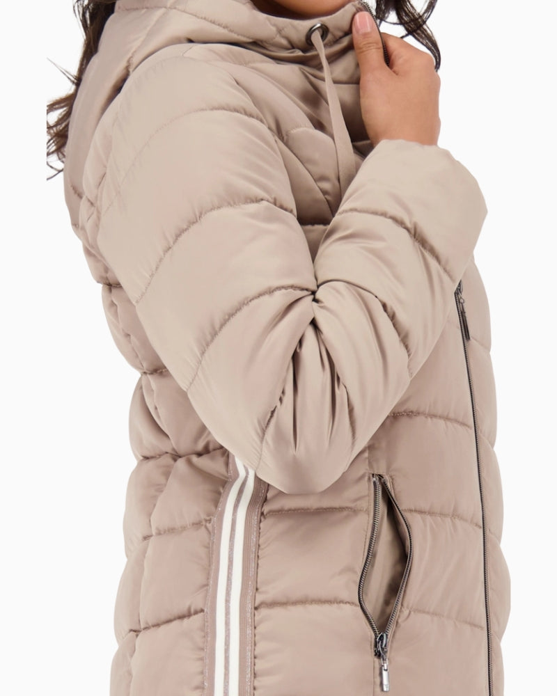 Close-up of Lurex stripe and Monari logo patch on sleeve of quilted coat