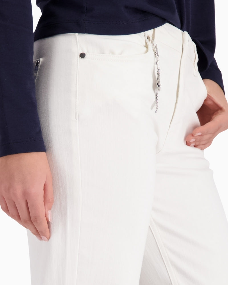 Monari straight-leg jeans with charms off white close-up of waistband and button – Áines Boutique