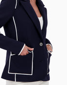 Monari sweat blazer navy close-up of front pocket and button – Áines Boutique