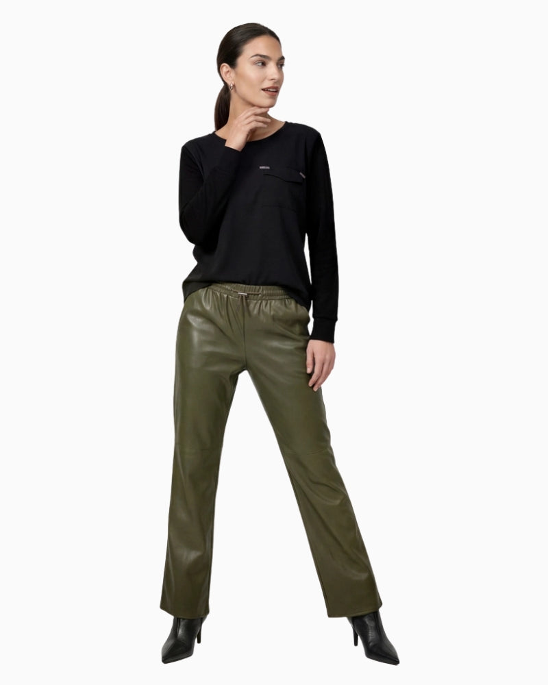 Monari Blouse with Jewellery Details in Black satin-look front detail