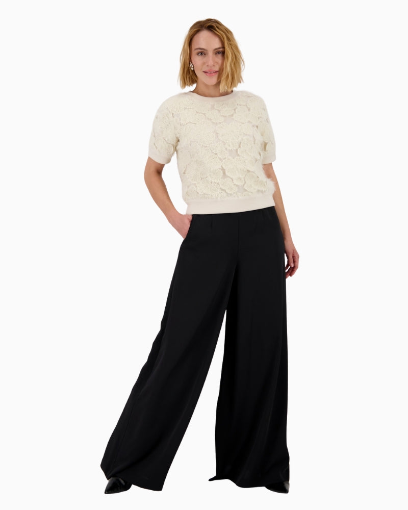 Monari Palazzo Trousers in black wide-leg detail