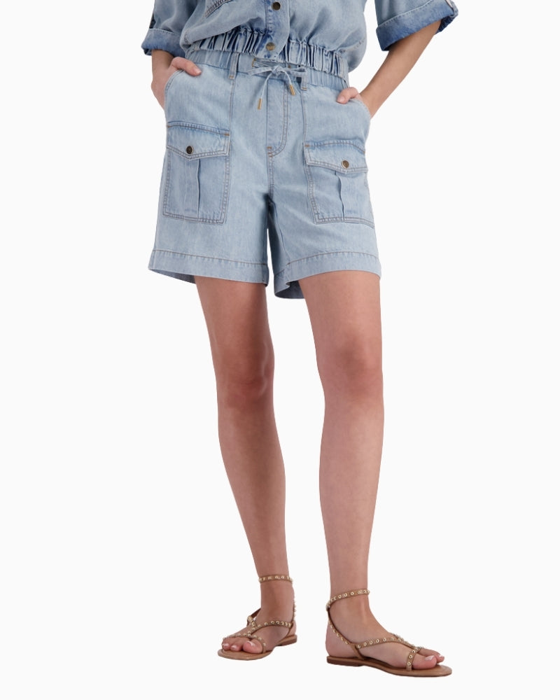 Monari Shorts With Flap Pockets in Light Blue Denim front view