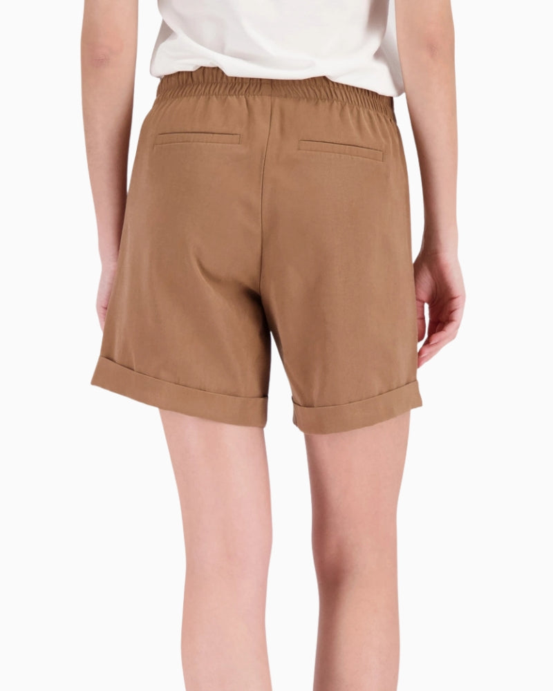Monari Shorts with Patch Pockets in light brown back pocket detail
