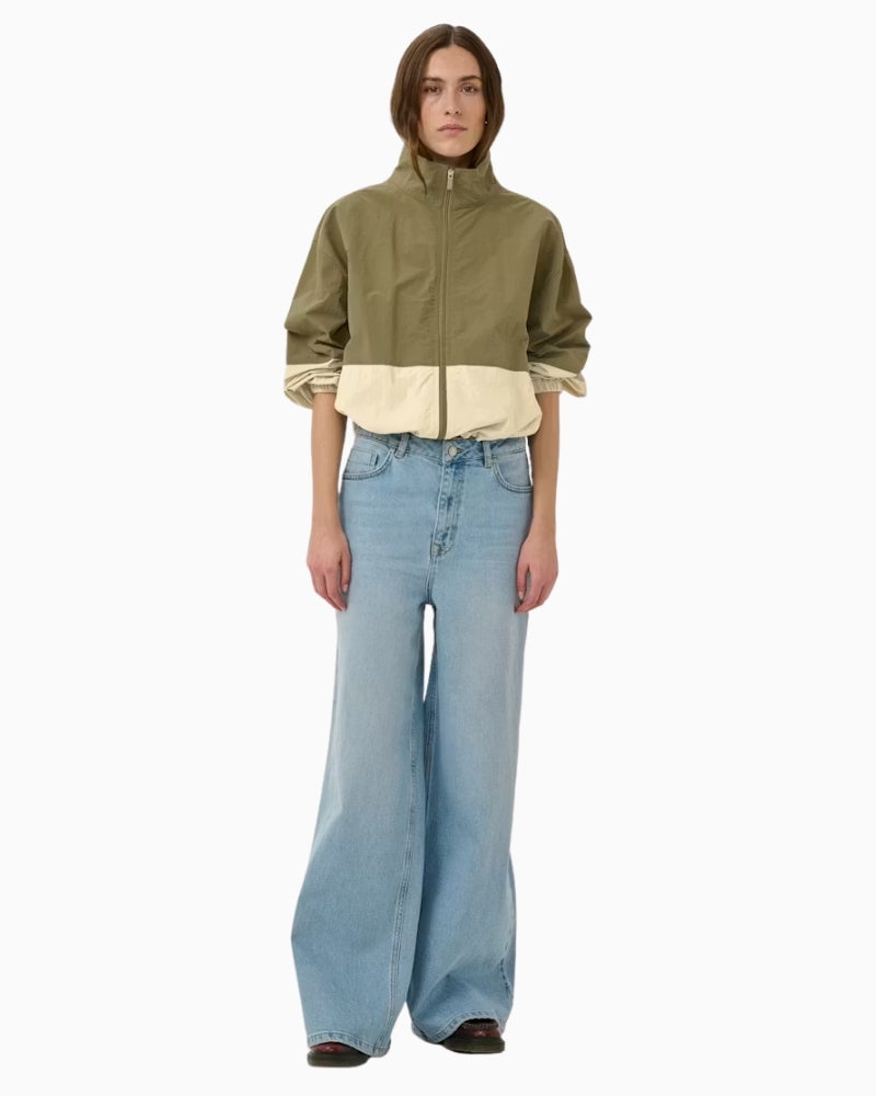 Woman wearing My Essential Wardrobe Quinn two-tone track jacket – Áines Boutique