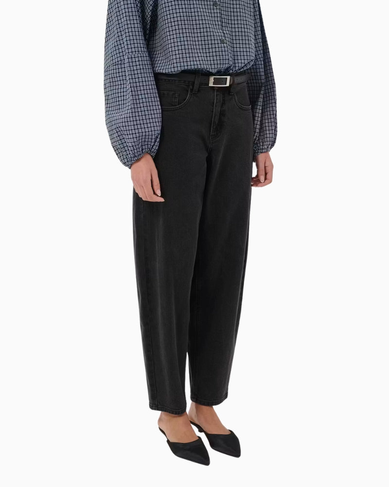 My Essential Wardrobe Baloo Barrel Jeans in Dark Grey side view