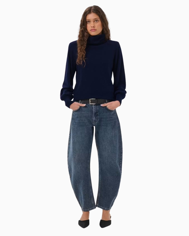My Essential Wardrobe Jola Rollneck Pullover in Blue styled view