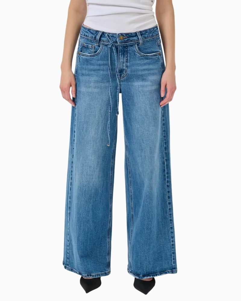 My Essential Wardrobe Karo 144 Mid X-Wide Jeans medium blue wash front view
