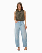 My Essential Wardrobe MWLucy Barrel Jeans light denim front view