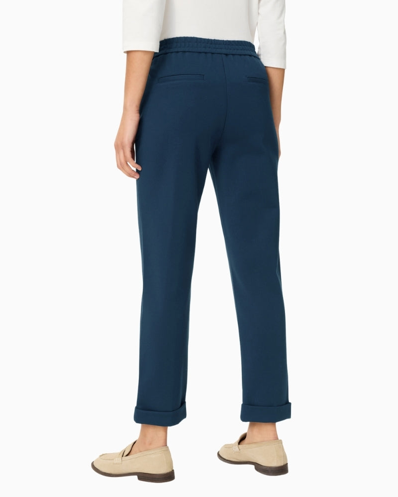 Olsen casual cropped trousers navy back view showing waistband – Áines Boutique