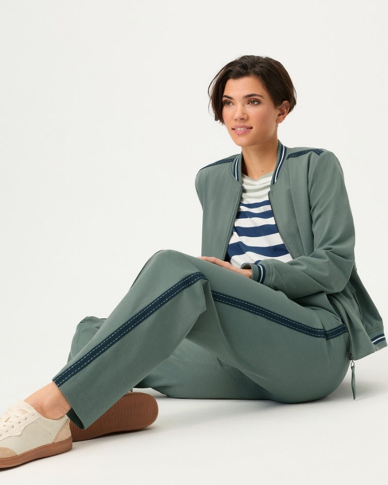 Olsen clean look zip jacket, woman wearing side view – Áines Boutique