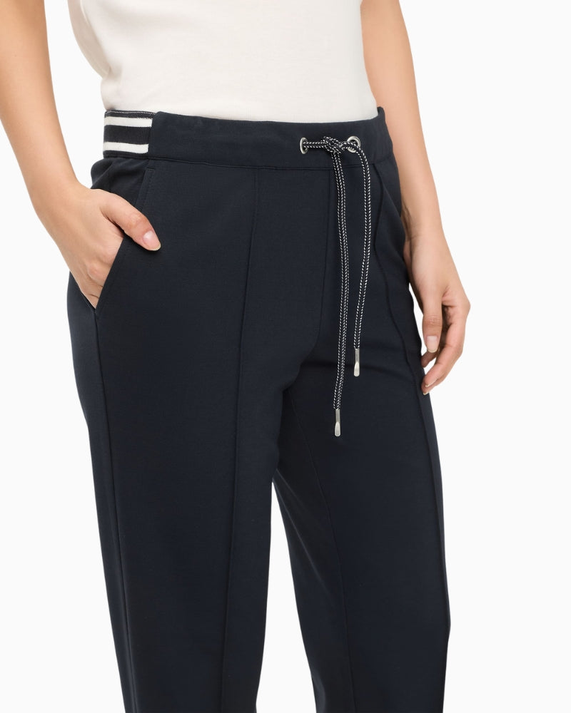 Olsen Crop Trousers in Navy waistband detail
