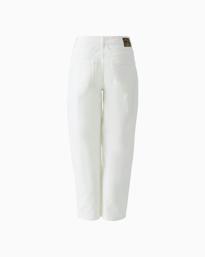 Back view of Oui cropped denim showing classic 5-pocket style and loose fit