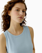 Oui Filiz ribbed top blue neckline detail woman wearing – Áines Boutique