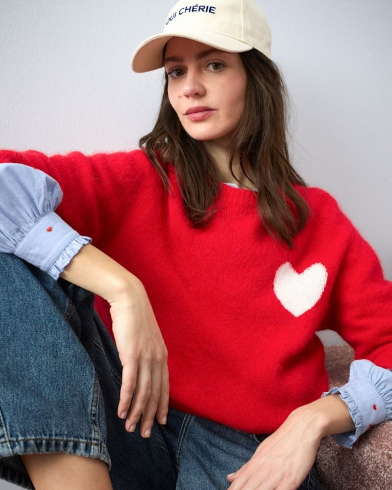 Oui heart intarsia knit pullover red front view on woman – Áines Boutique