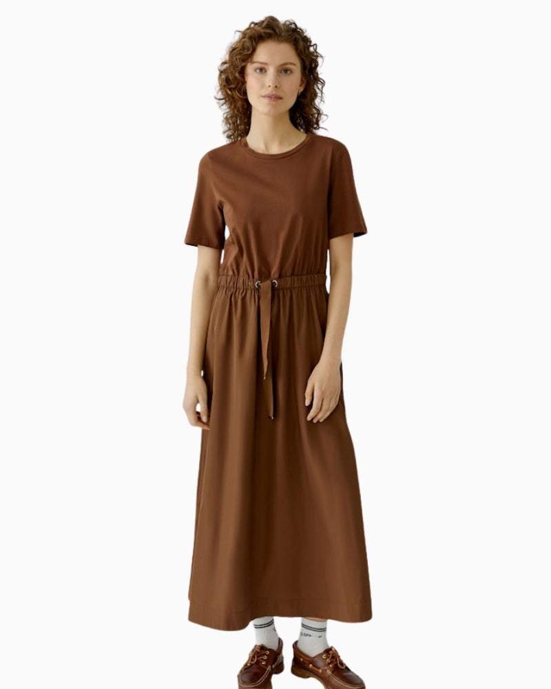 Woman wearing Oui maxi patch dress Fondue Fudge – Áines Boutique